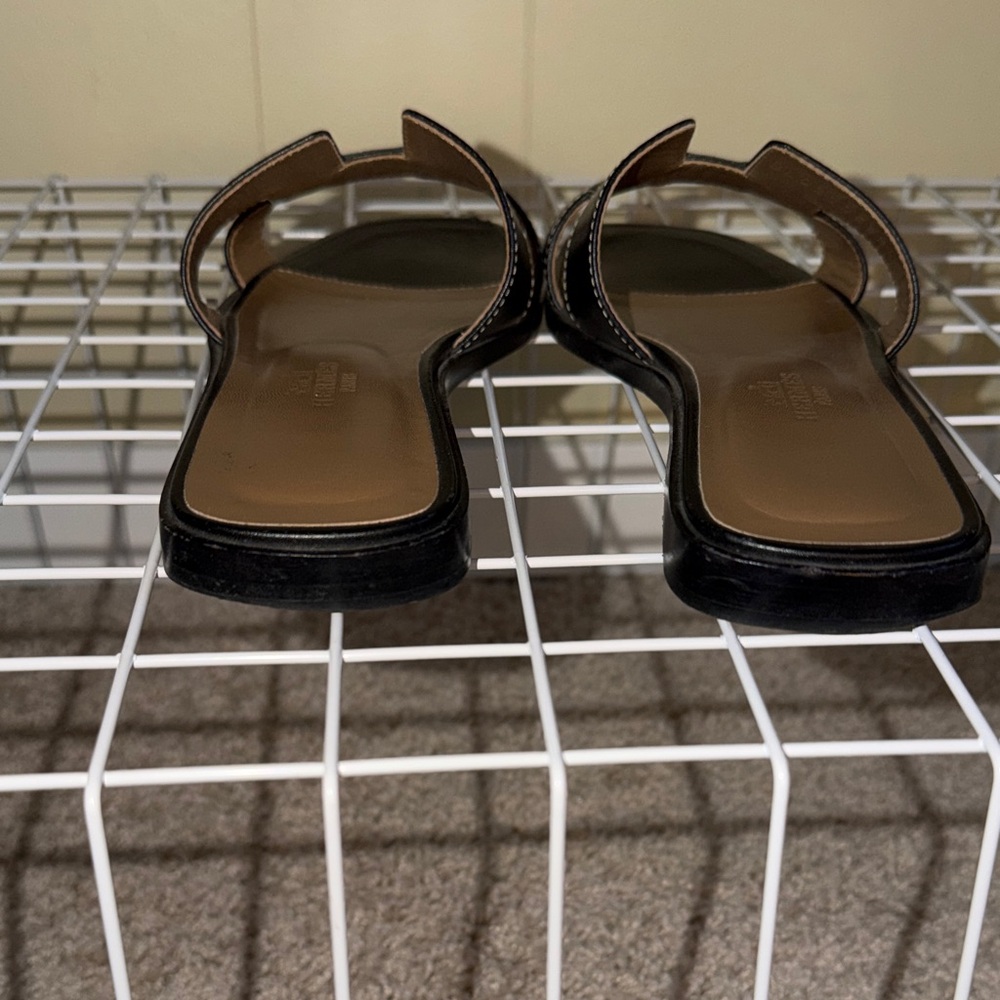 Hermes Black Oran Sandals 35 - Picture 8 of 15
